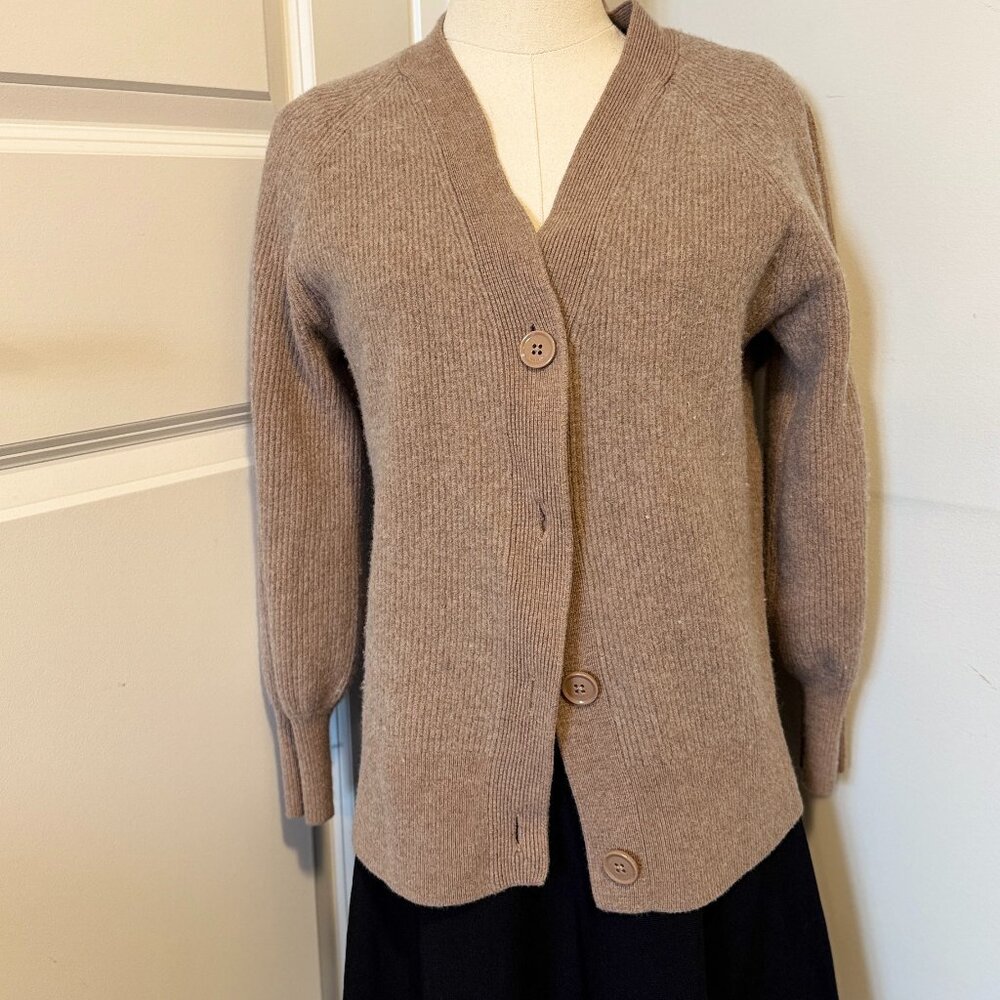 Babaton Aritzia Taupe Button Front Knit Cardigan Size Small